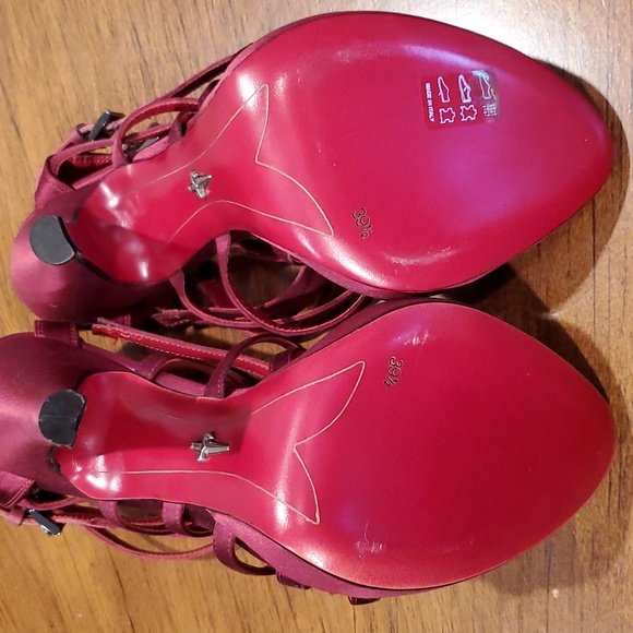 Like NEW Cesare Paciotti fuschia strappy heels - Picture 10 of 16